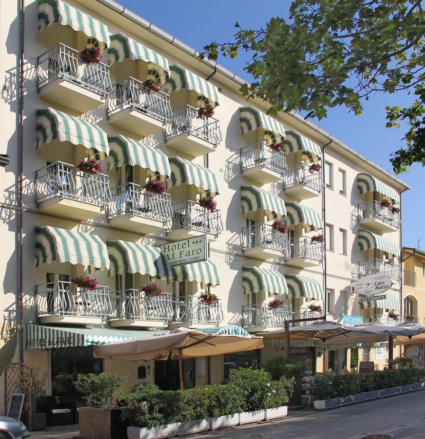 Hotel Al Faro Cervia Buitenkant foto